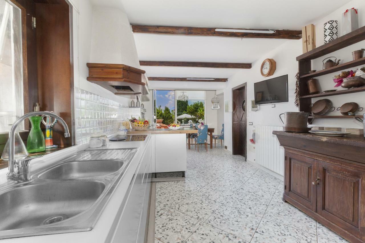 Amore Rentals - Villa Panorama Кастелламмаре-ди-Стабия Экстерьер фото